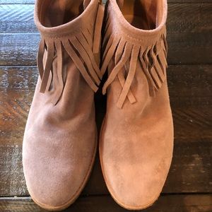 Kate spade size 7 booties (gray)